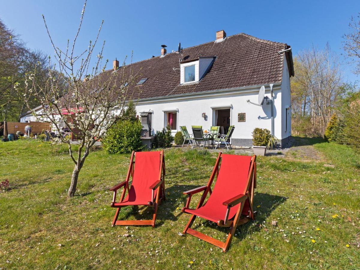 Elegant Apartment With Garden In Gingst Pokoj fotografie